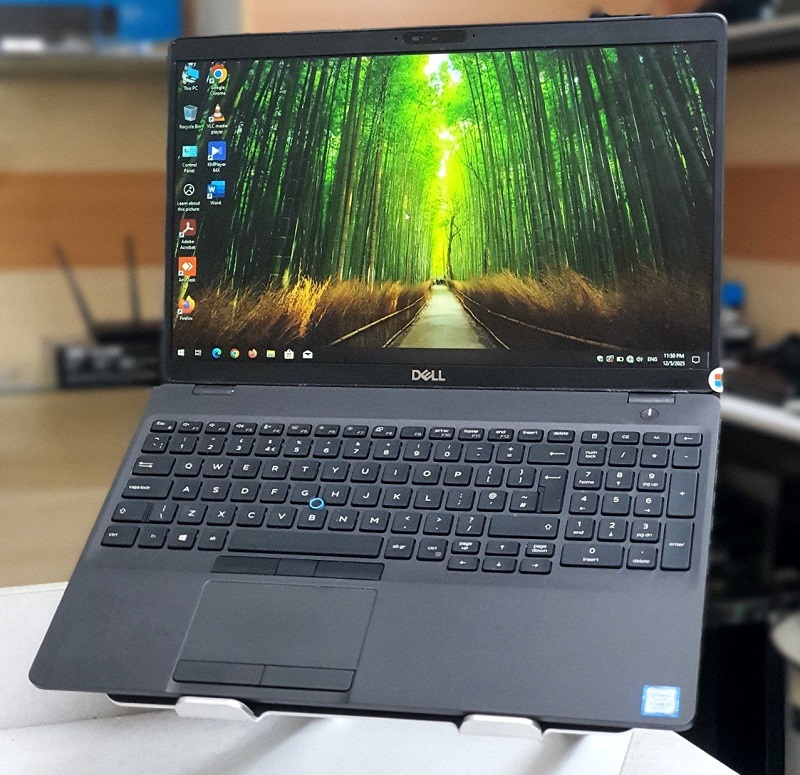 لپ تاپ Dell Latitude 5500 استوک